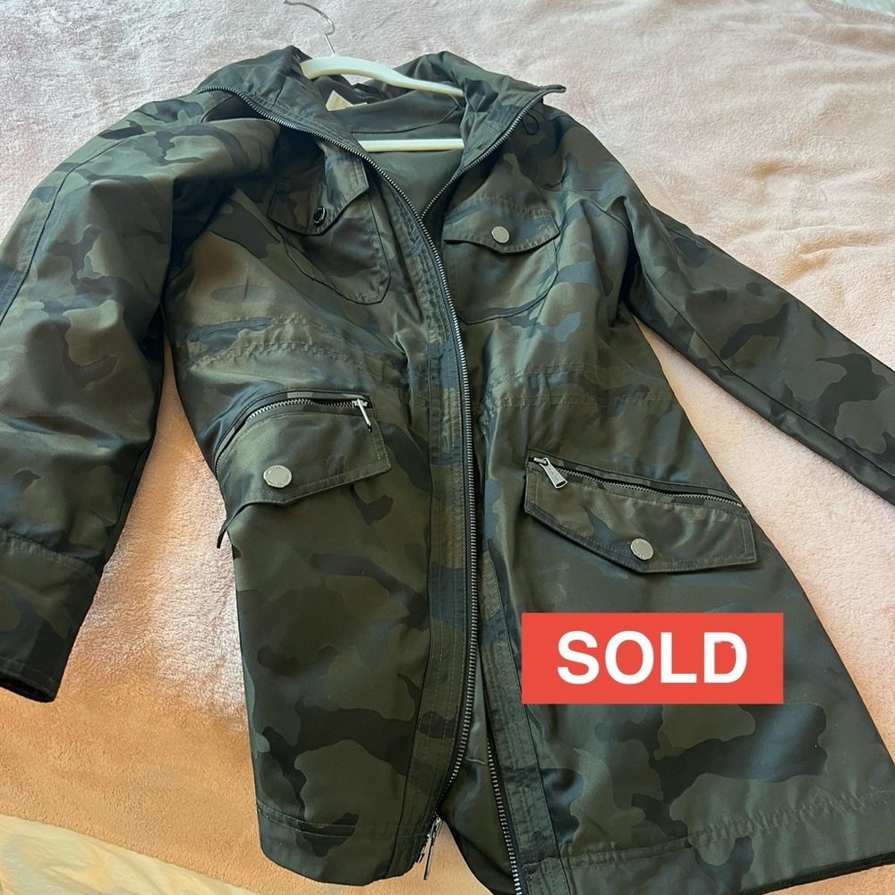 NWOT last day for sale Women’s Michael Kors Camouflage Windbreaker Jacket
